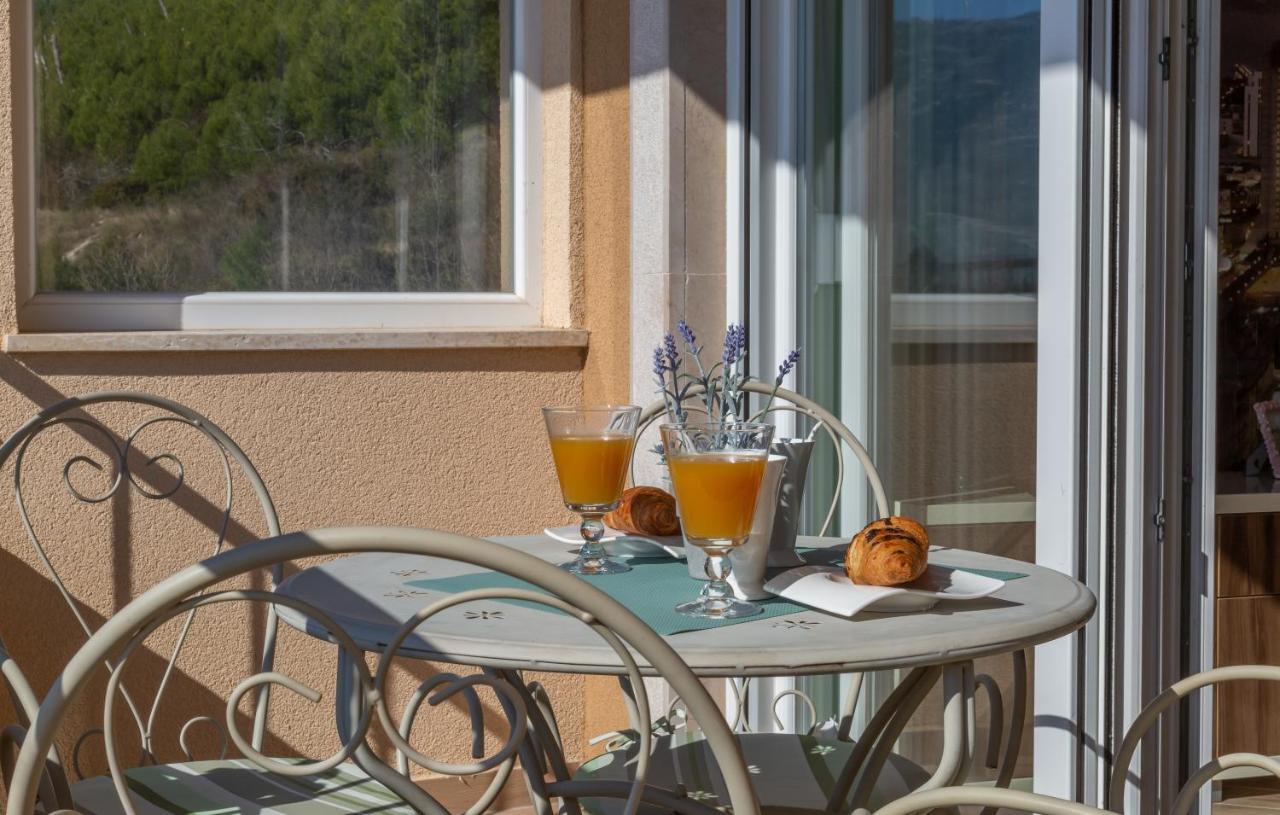 Andela 1 Lägenhet Makarska Exteriör bild
